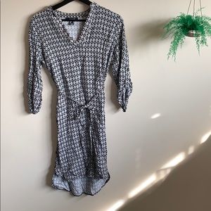 Black and white patterned dress